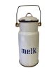 oude brocante vintage decoratieve melkkan met hengsel